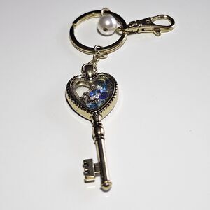 Gold Tone Heart Key Keychain With Eiffel Tower Charm Rhinestones